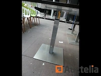 Set eenvoudige tafels voor horeca - afbeelding 3 van  7