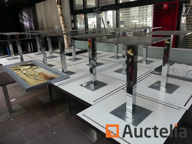 Set eenvoudige tafels voor horeca - afbeelding 4 van  7