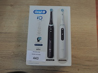 Set elektrische tandenborstels braun oral b io series 5 duo matt lava and white (b435) - afbeelding 1 van  4