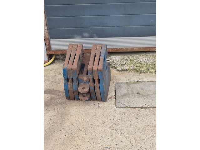 Set frontgewichten ford accessoires - afbeelding 1 van  1