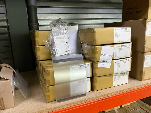 Set gelamineerde posters met a4 magneet (557x) - afbeelding 3 van  4