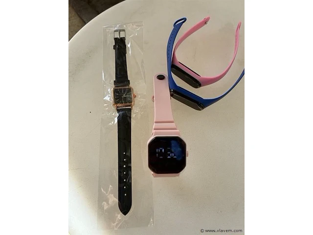 Set horloges - afbeelding 1 van  1