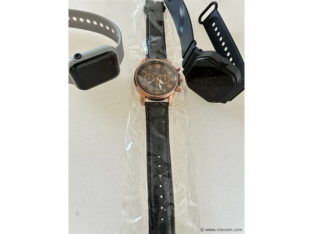 Set horloges - afbeelding 1 van  1