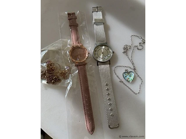 Set horloges - afbeelding 1 van  1