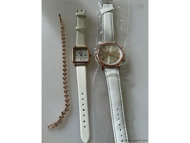 Set horloges - afbeelding 1 van  1