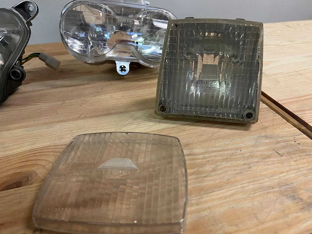 Set motorfiets koplampen en lenzen (luxor) (8x) - afbeelding 18 van  19