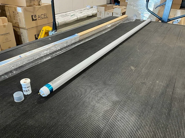 Set nieuwe led buizen 120 cm 20w (90x) - afbeelding 2 van  6