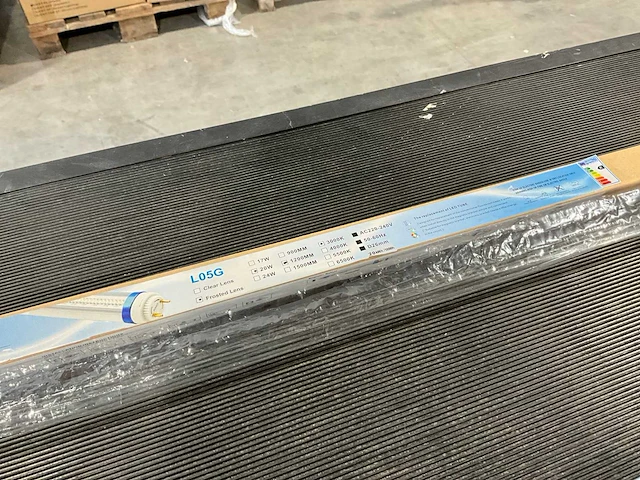 Set nieuwe led buizen 120 cm 20w (90x) - afbeelding 4 van  6