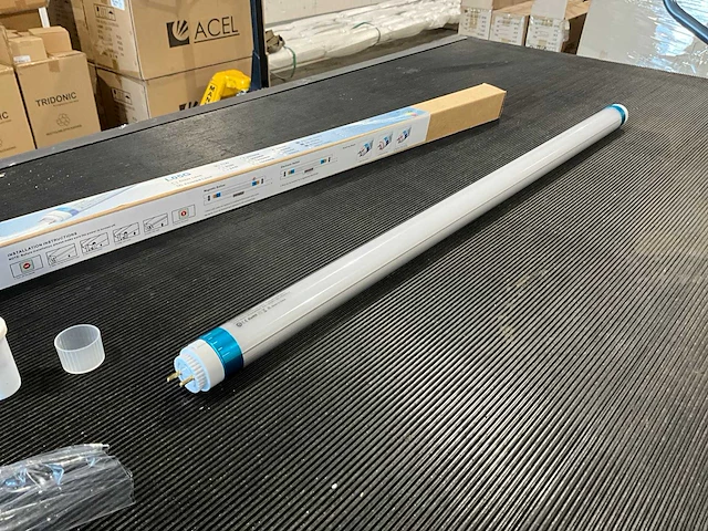 Set nieuwe led buizen t8 60 cm 11w (90x) - afbeelding 2 van  6