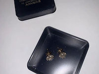 Set oorbellen in zilverkleurige uitvoering - afbeelding 2 van  5