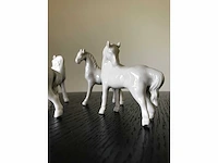 Set paarden beeldjes wit porselein (5x) - afbeelding 9 van  10