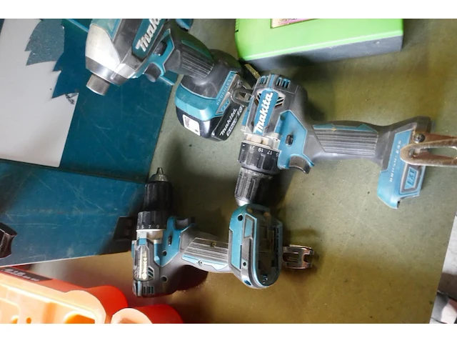Set schroefmachines - 3 stuks makita - afbeelding 2 van  5