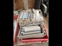 Set schroeven spijkers, ventilatieroosters, hoekafwerking van keukenplint van de bodem - afbeelding 3 van  5