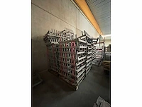 Set stalen rekken voor steigerframes - afbeelding 3 van  3