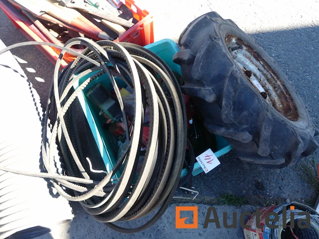 Set tuingereedschap en verschillend - afbeelding 11 van  11