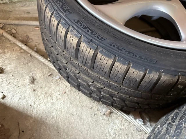 Set turbo wielen met winterbanden - afbeelding 10 van  11