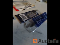 Set van 10 metalen basismessen bosch t18a, t18b, t18g, diversen - afbeelding 9 van  10