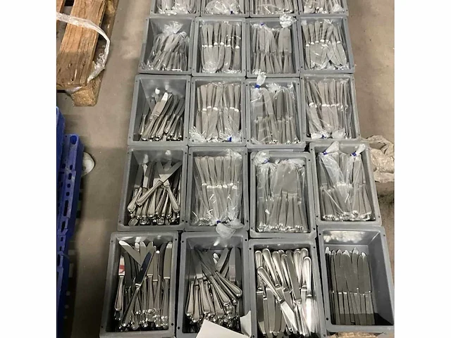 Set van 1500 roestvrijstalen tafelmessen (1500x) - afbeelding 1 van  1