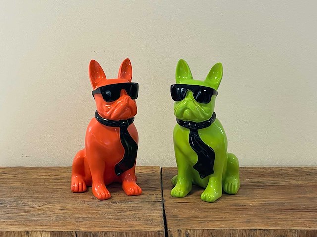 Set van 2 franse bulldogs met bril h28cm - afbeelding 1 van  2