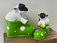 Set van 2 lammetjes in groene bot h47cm & h35cm - afbeelding 1 van  2