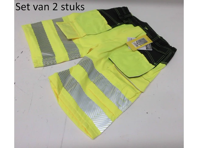 Set van 2 werkbroeken (shorts) portwest pw3 hi-vis pw343 maat 48 - afbeelding 1 van  3
