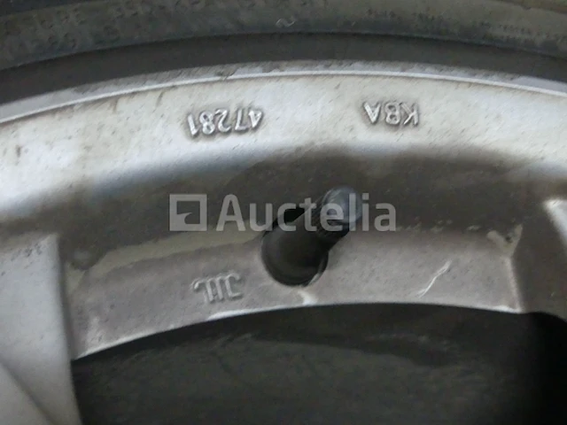 Set van 4 banden op 4-gaats aluminium velgen semperit 225/40 r18 - afbeelding 4 van  4