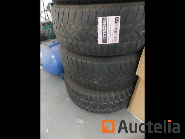 Set van 4 banden op aluminium velgen - afbeelding 7 van  7