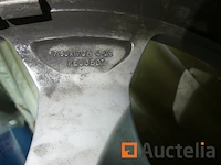 Set van 4 banden winter op aluminium velgen - afbeelding 3 van  11