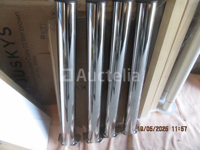 Set van 4 chromer voetjes - afbeelding 2 van  3