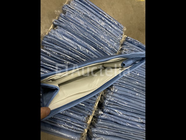 Set van 50 toilettassen - afbeelding 1 van  5