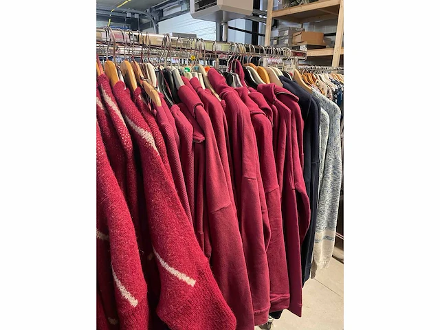 Set van 65 dameskleding (sweaters) merk sandwich_ nieuwe artikelen - diverse maten - afbeelding 3 van  4