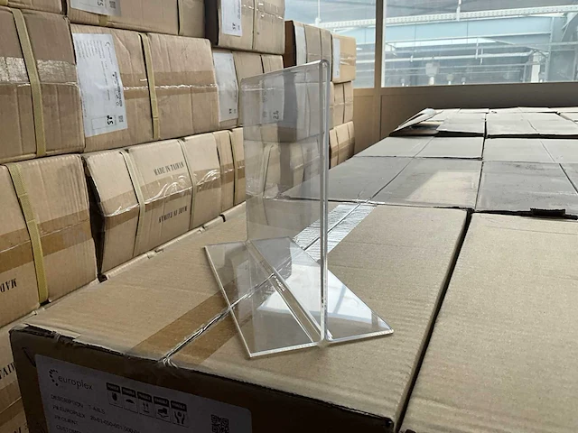 Set van a5 plexi displays/frames op standaard (1560×) - afbeelding 3 van  5