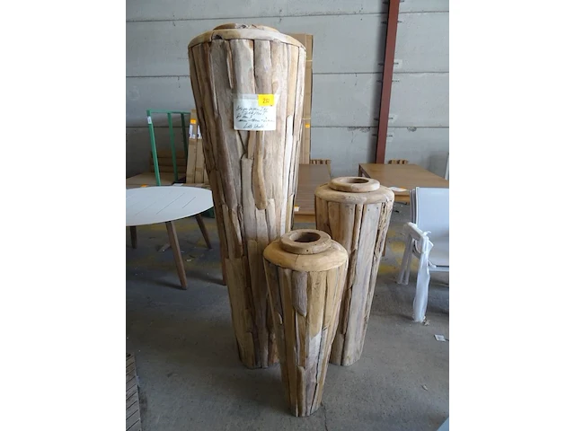 Set van design vazen in teak - afbeelding 1 van  4