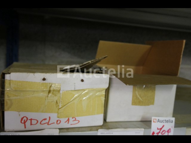 Set van diverse spijkers in doos - afbeelding 1 van  4