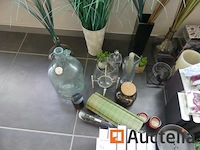 Set van showroom decoratie items - afbeelding 1 van  9