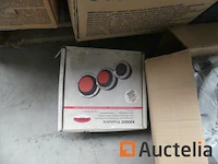 Set van verschillende materiaal - afbeelding 10 van  11