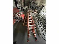 Set van vezel/aluminium tubesca isolerende ladders en ladders - afbeelding 1 van  4