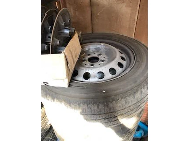 Set velgen 4 seizoensbanden oa mercedes vito - afbeelding 4 van  5