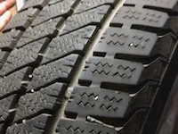 Set velg/winterbanden voor renault master / opel movano - afbeelding 3 van  6