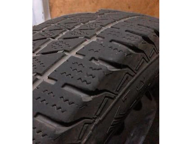 Set velg/winterbanden voor renault master / opel movano - afbeelding 4 van  6