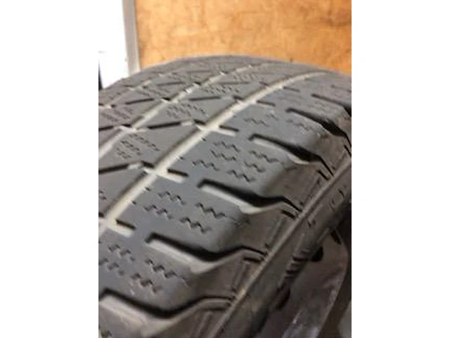 Set velg/winterbanden voor renault master / opel movano - afbeelding 5 van  6