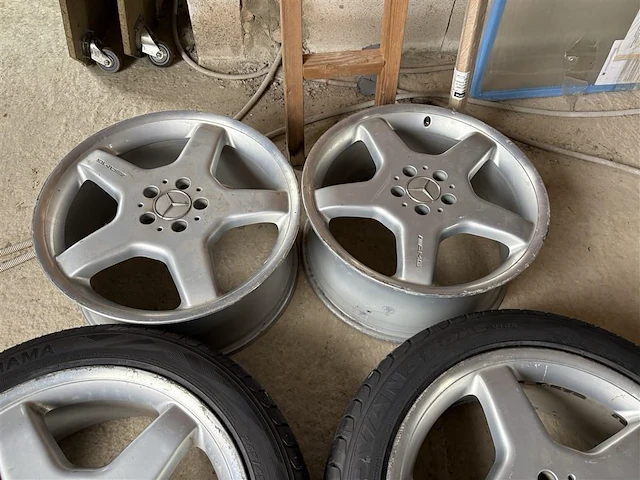 Set wielen mercedes amg - afbeelding 4 van  8