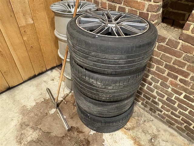 Set wielen met druksensoren , afkomstig panamera - afbeelding 1 van  8