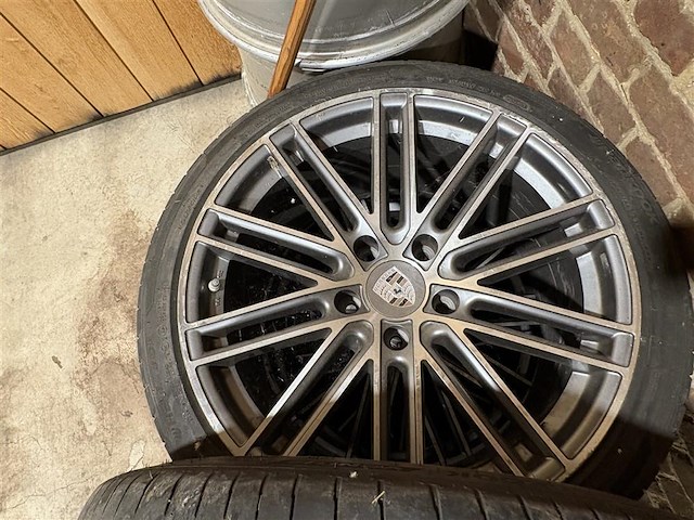 Set wielen met druksensoren , afkomstig panamera - afbeelding 4 van  8