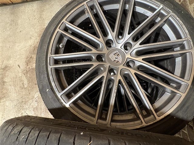 Set wielen met druksensoren , afkomstig panamera - afbeelding 5 van  8