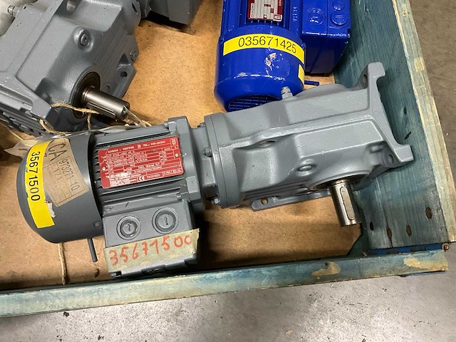 Sew + bauer electro motor met reductie + transformator (5x) - afbeelding 9 van  9