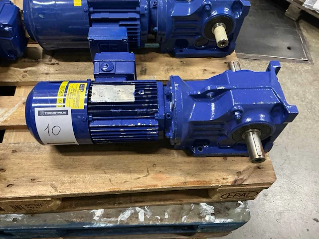 Sew-eurodrive k47 elektromotor - afbeelding 2 van  5