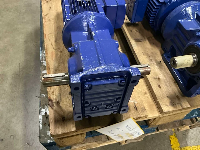 Sew-eurodrive k47 elektromotor - afbeelding 3 van  5