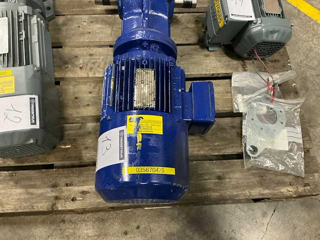 Sew-eurodrive k47 elektromotor - afbeelding 2 van  5