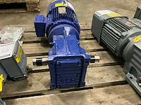 Sew-eurodrive k47 elektromotor - afbeelding 4 van  5